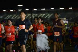 BIB: 27294, 22449, 27228, 21488
                            <button type="button" onclick="openModal(10852610)" class="btn btn-primary btn-sm float-right btn-popup" data-toggle="modal" data-target=".modal-high-quality">
                        <i class="fas fa-shopping-cart"></i> Add to Cart
                    </button>
                                            <button type="button" onclick="isThisMe(10852610, true)" class="btn btn-success btn-sm float-right btn-popup btn-isme hidden" data-toggle="tooltip" data-placement="bottom" title="นี่คือรูปของคุณใช่ไหม คลิกที่นี่เพื่อเอาเข้าอัลบั้ม">
                        <i class="fas fa-plus"></i> Add to album
                    </button>
                    <button type="button" onclick="isThisMe(10852610, false)" class="btn btn-warning btn-sm float-right btn-popup btn-isnotme hidden">
                        <i class="fas fa-ban"></i> Remove from album
                    </button>